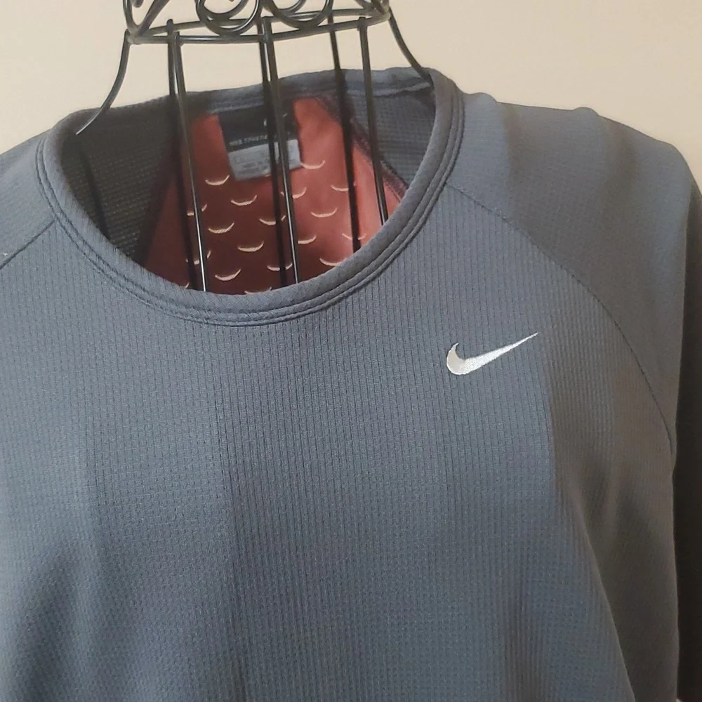 Nike Sphere React gray shirt size L